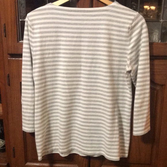 TALBOTS LONG SLEEVE TSHIRT. Size: Medium 🎀🛍️⚪⬜ - Picture 5 of 5
